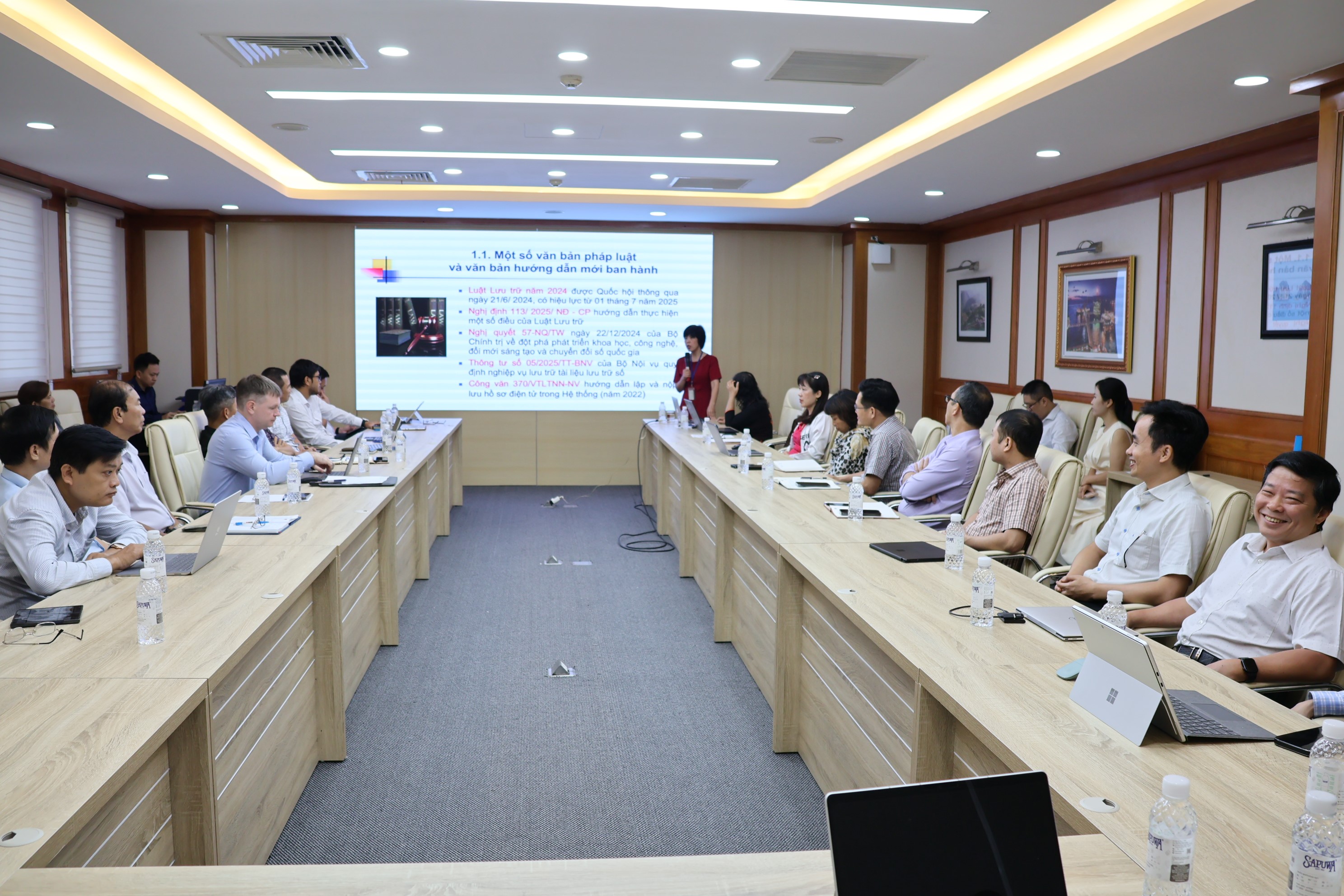 TTAT Vietsov - Trung tâm An toàn và Bảo vệ Môi trường Vietsovpetro Vietsovpetro: Tổ chức khóa đào tạo “Hướng dẫn lập và quản lý hồ sơ lưu trữ điện tử tại Vietsovpetro”